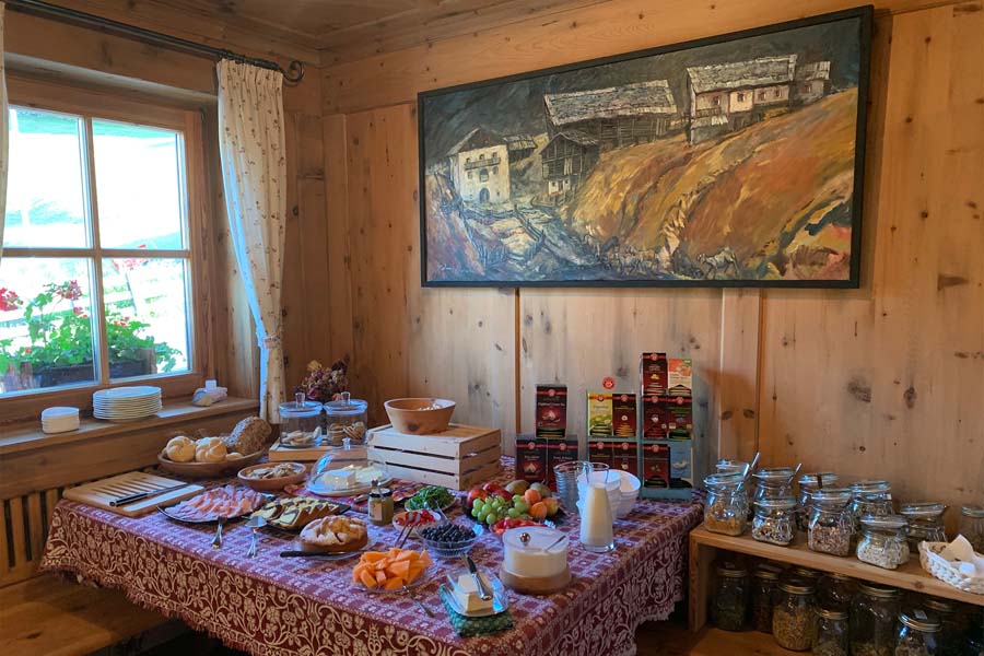 Colazione nella stube tirolese